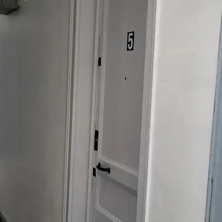 à Avec Ascenseur !